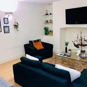 Apartment Contemporary Large In An Ideal Location, Bath