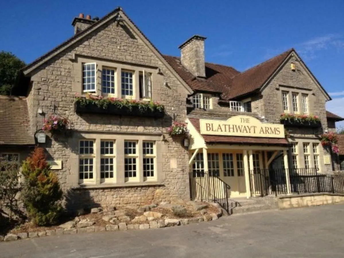 Golf Club House Free Multi Space Parking Bath